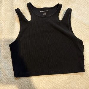 Women’s crop top tank. Fitted. Size large